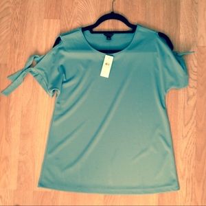 Ann Taylor cold shoulder top NWT